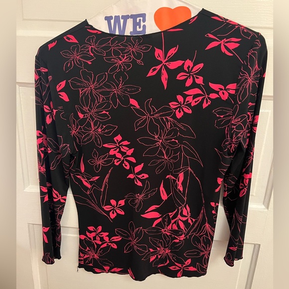 Suzie In The City matching skirt and top - Picture 3 of 7